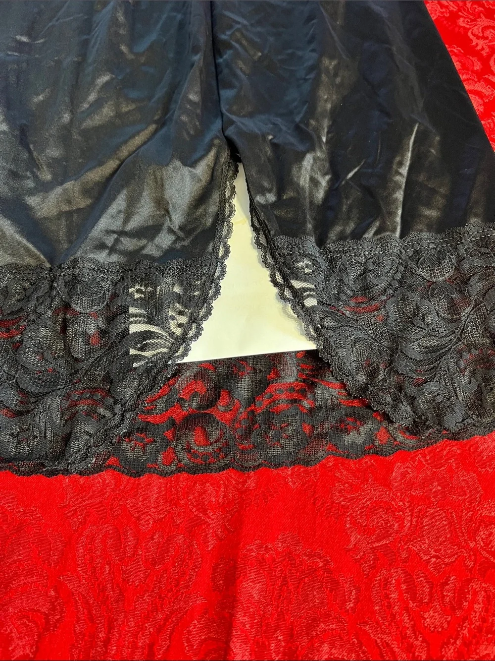 Vanity Fair Black Half Slip Women's XL Lace Hem Nylon Made in USA Style 11-752 - Picture 2 of 7